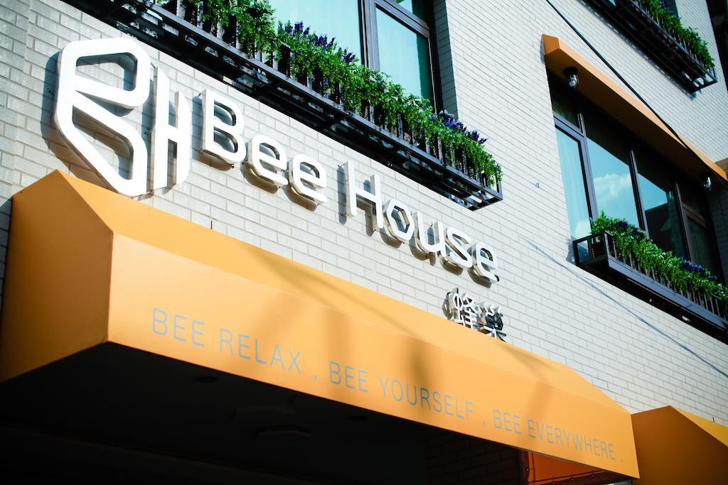 Bee House By Cosmos Creation - Taipei Main Station Hotel Exterior photo